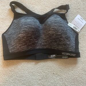 Victoria's Secret Black and Gray Sports Bra - Maximum Support